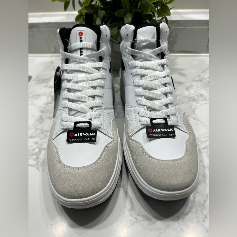Airwalk White and Gray Leather Sneakers